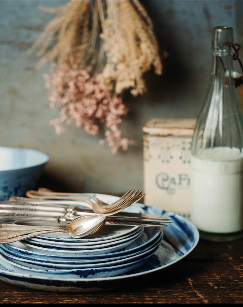Assiettes collection ligne bleue - Différentes tailles